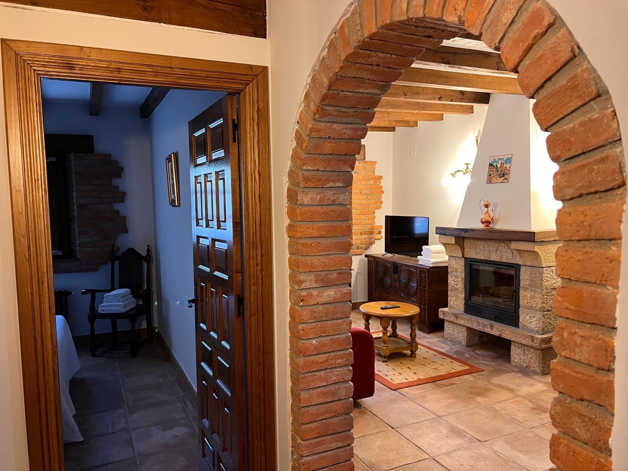 Apartamentos Villa Julieta Ruente Buitenkant foto