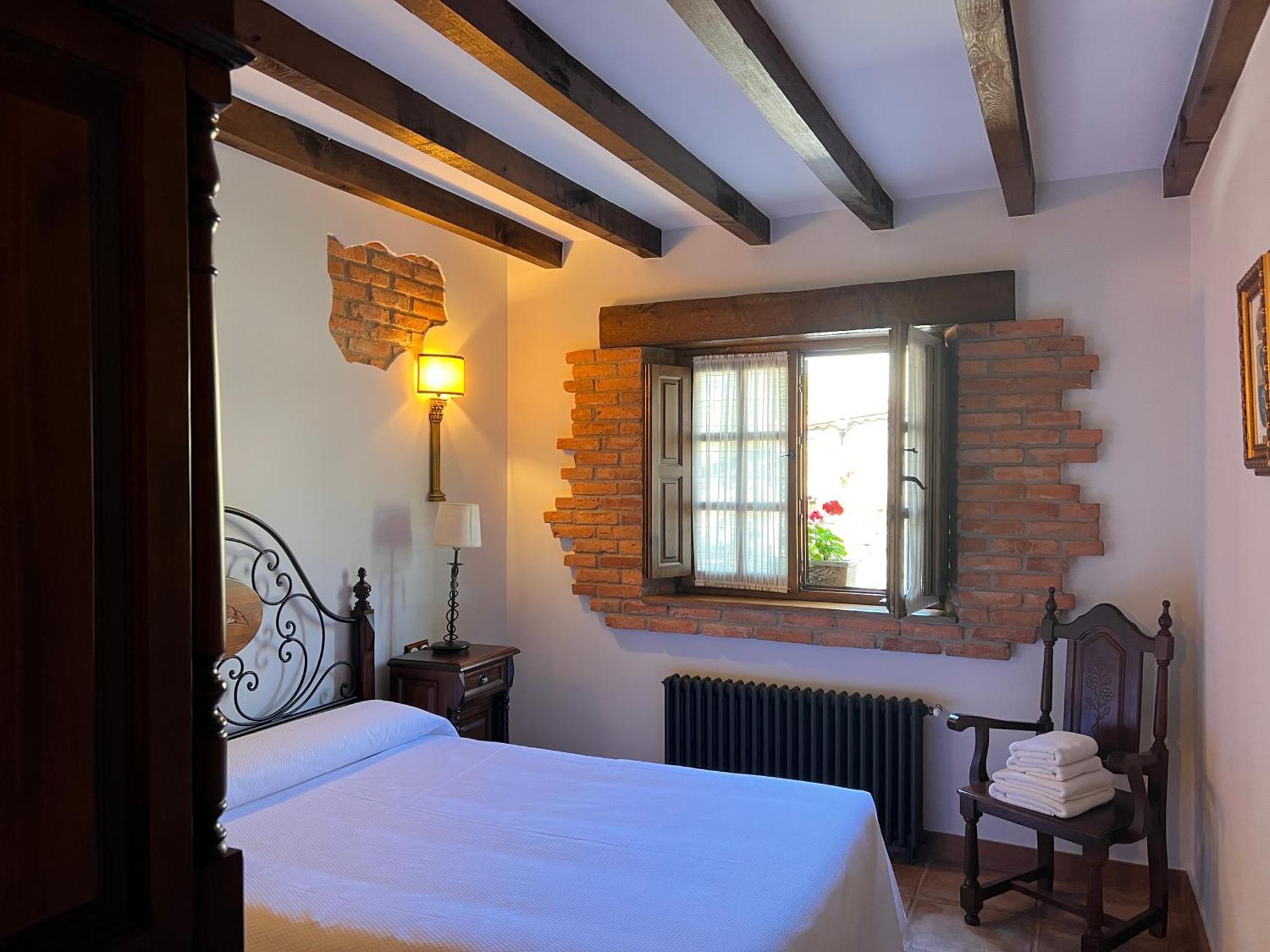 Apartamentos Villa Julieta Ruente Buitenkant foto